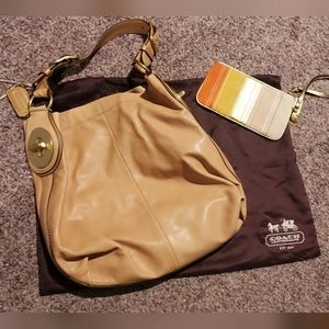 Coach Leather Purse with wrislet